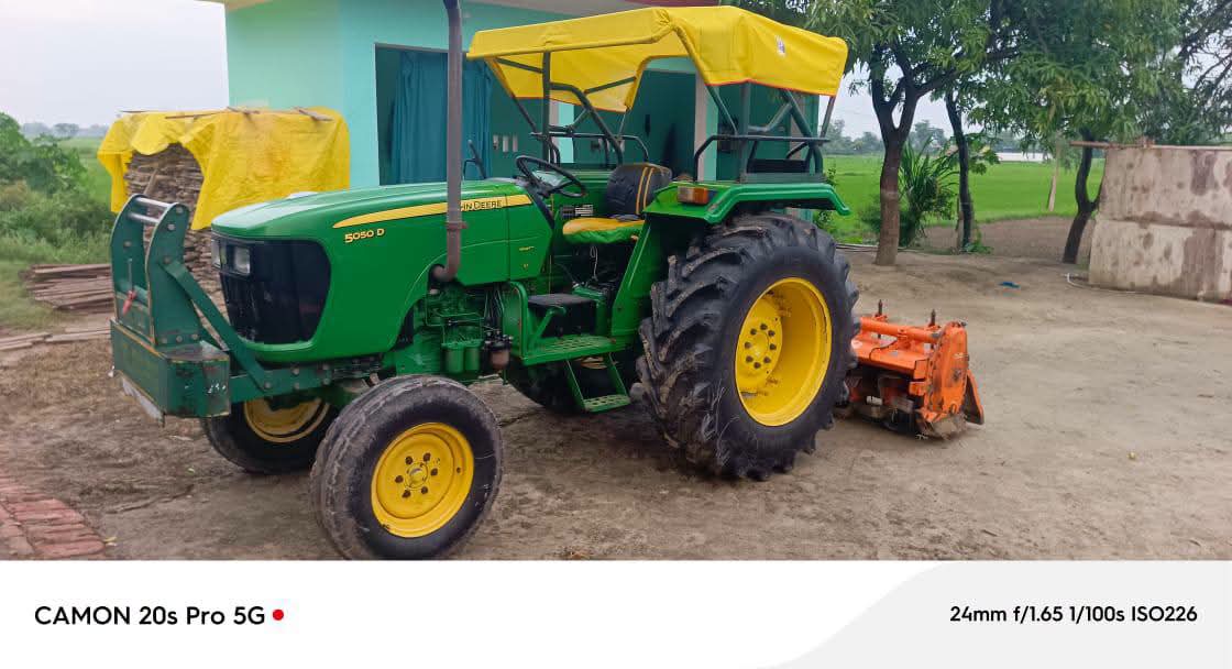 John Deere 5050 D — Indore
