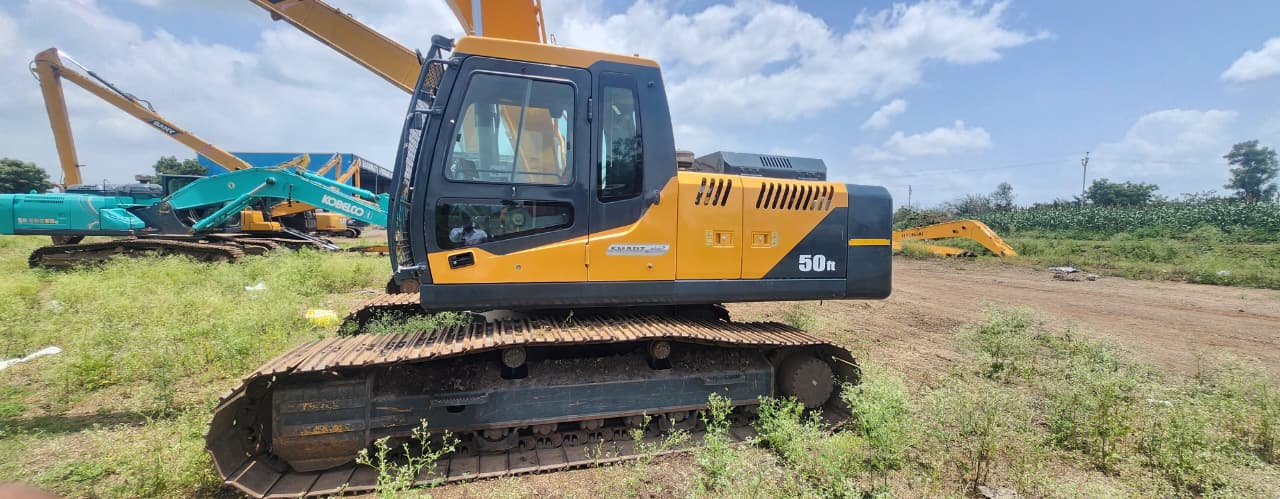 Excavator R500LC — maharastra