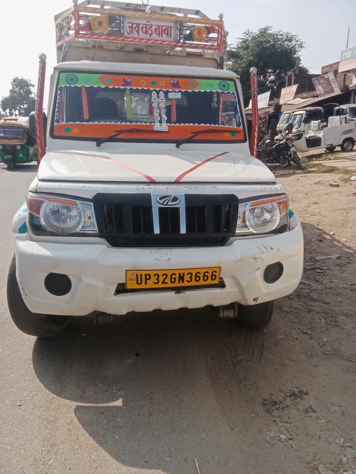 Mahindra Truck — बाराबंकी