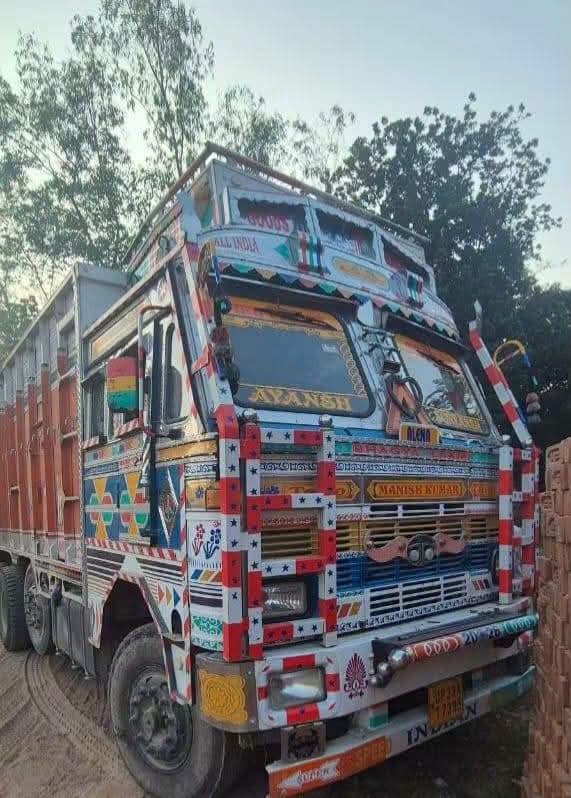 Tata Traveller — Uttar Pradesh