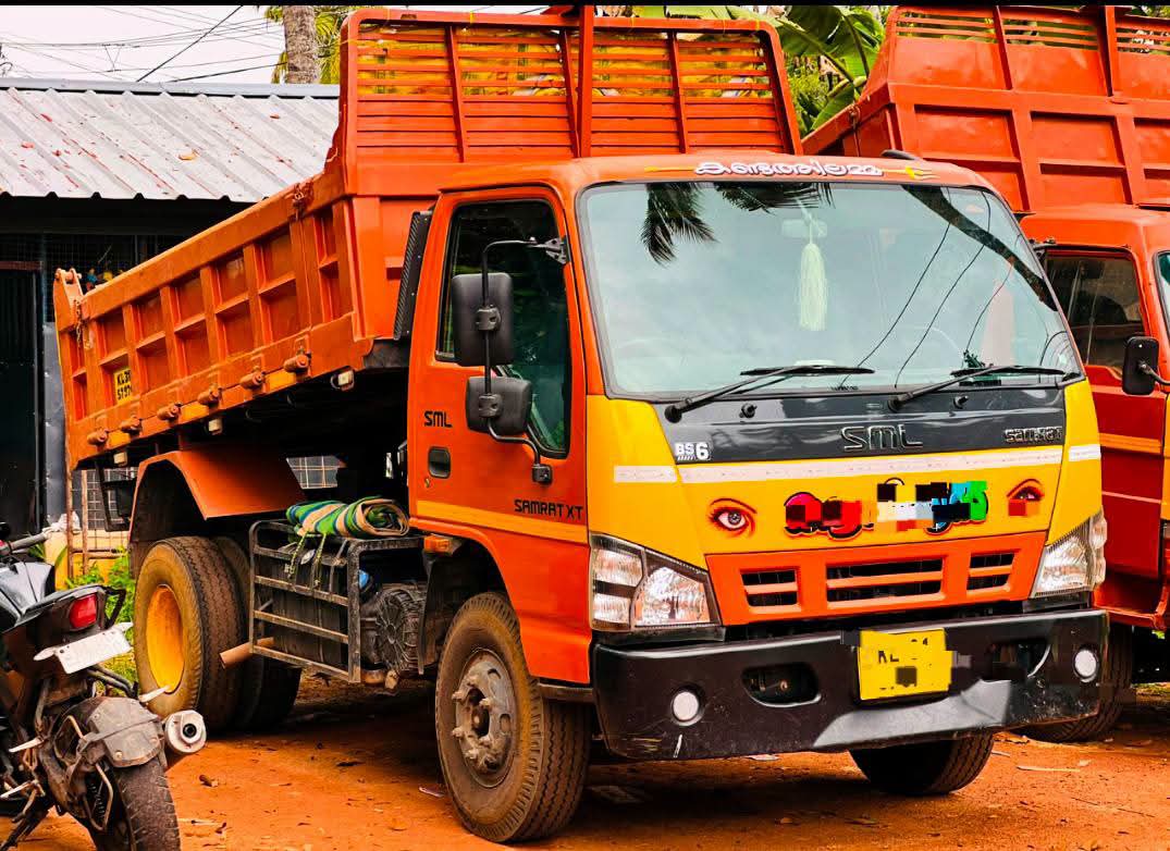 SML Isuzu Sprat XT — Indore