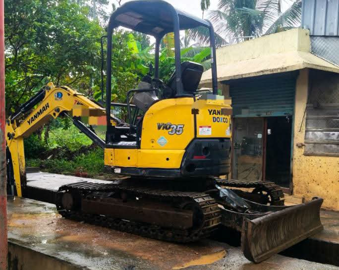Yanmar ViO35 — Indore
